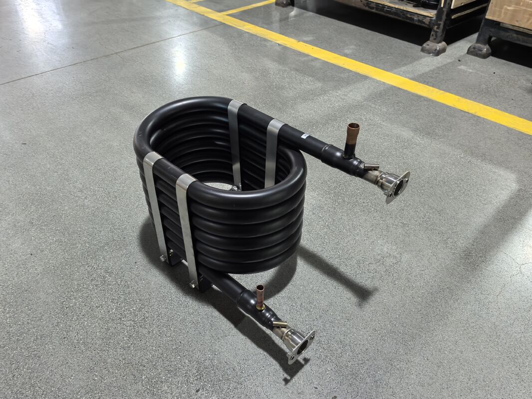 R134a Jenis pendingin penukar panas koaksial dengan cat anti karat hitam semprot dan tekanan air 1,0Mpa Ideal untuk sistem HVAC